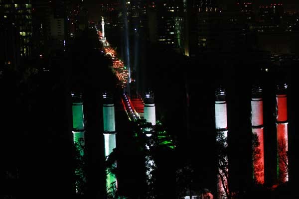 Concurso nacional para construir un arco monumental (México)