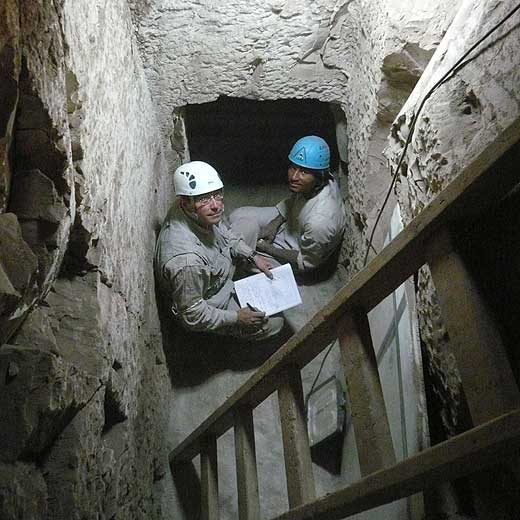 El arquitecto José Manuel Galán y el capataz Ali