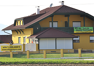 Vista de la casa que se subasta en Austria
