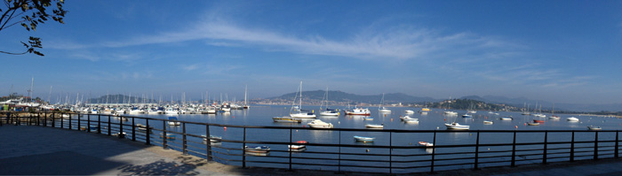 Vista panorámica de la marina en Baiona, Galicia (Foto Darío Álvarez, 2007)