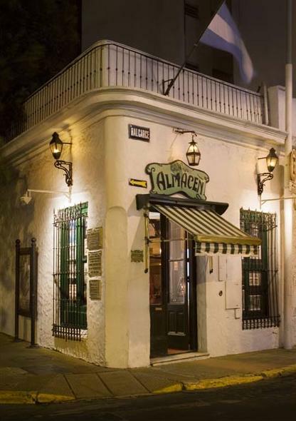 EL VIEJO ALMACEN sufrió quiebras y amenazas de demolición.