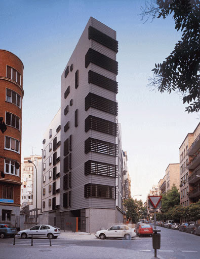 La Casa en Esquina', de Amann, Cánovas y Maruri (2003). (Imagen: ELMUNDO.ES)