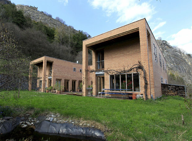 Edificaciones gemelas, conocidas como las casas Raeth (o Rath)