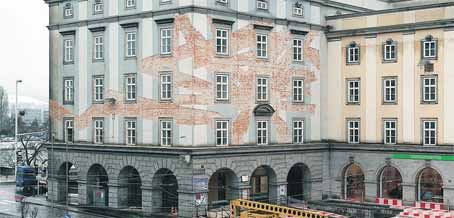 Instalación de Hito Steyerl en los edificios Brückenkopf, en Linz (Austria)