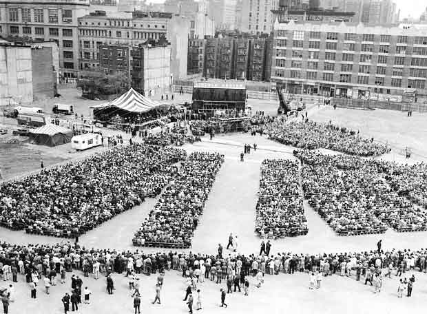 Fotografía tomada el 14-05-1959 en la que se observa el emplazamiento del Lincoln Center de Nueva York.