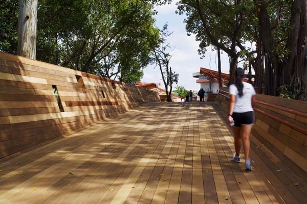 Plaza Victor Civita, en San Pablo - Foto: Nelson Kon