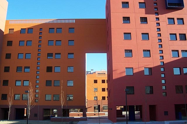 Viviendas diseñadas por Carrilho da Graça en Sanchinarro, Madrid