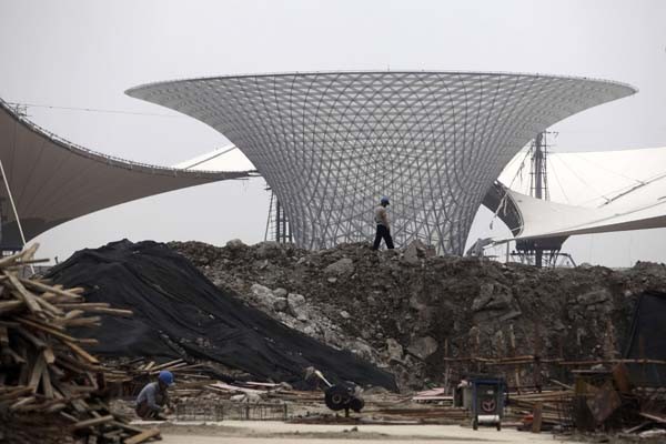 Expo Shangai 2010  - en construcción.  Foto: EFE