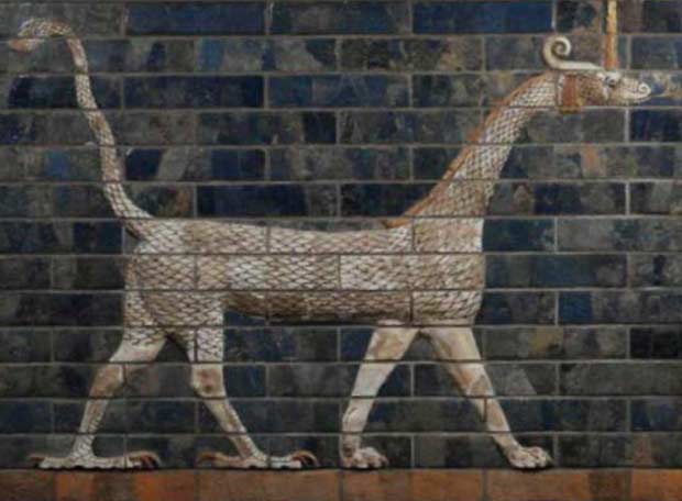 'El dragón de Marduk en la última versión de la puerta de Ishtar'. Relieve en ladrillos esmaltados. Vorderasiatiches Museum. Berlín.