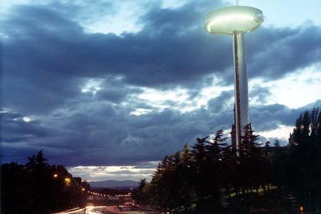 Lo diseñó en 1991 Salvador Pérez Arroyo.- AYUNTAMIENTO DE MADRID 