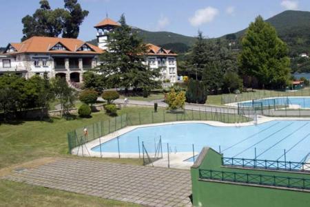 La finca de las colonias de la BBK en Urdaibai donde la Diputación de VIzcaya quiere abrir un nuevo Guggenheim.- LUIS ALBERTO GARCÍA 