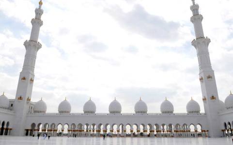 Torres_Mezquita_m5 TORRES. En cada esquina hay una cúpula cubierta con oro de 24 quilates. (Guillermo Rodríguez Adami)