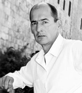 Rem Koolhas (Rotterdam, 1944), fue periodista antes de ser arquitecto y fundar el estudio OMA, donde divide su tiempo entre escribir ensayos y proyectar edificios Foto:Pritzker Prize