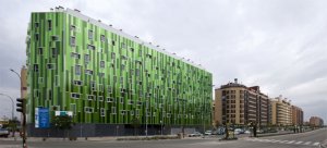 Vallecas51_1264016759_0 Vallecas 51, recién inaugurado, cambia de color en función de la luz que refleja. | SOMOS Arquitectos.