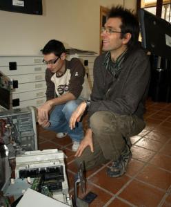 Canogar_Taller_20100215elpepitdc_2 Canogar durante el taller.- L. A.