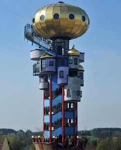 La fábrica de cerveza alemana Kuchlbauer por fin tiene su torre - Foto: ElMundo.es