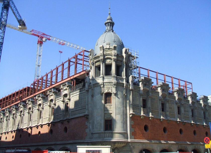 Alhóndiga Municipal de Bilbao. Wikipedia