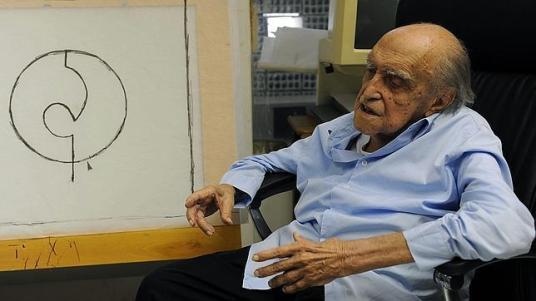 AFP El arquitecto brasileño Oscar Niemeyer - ABC.es