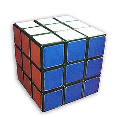 Un cubo de Rubik resuelto. Wikipedia.