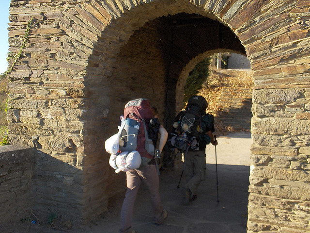 El Camino Francés a su paso por Portomarín - Foto: Darío Álvarez, 2007