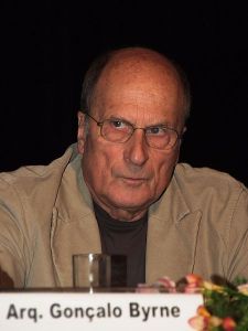 Gonçalo Byrne at Exponor. Wikipedia