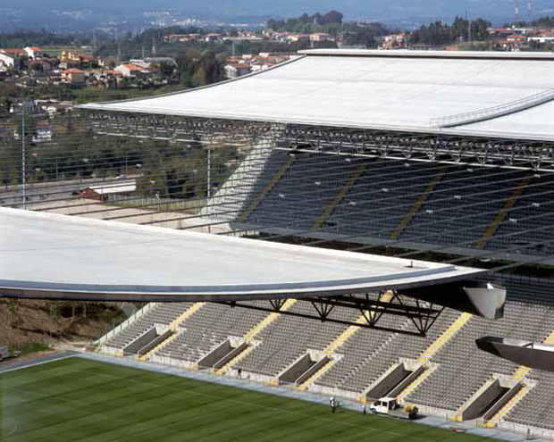 2000-2003. Architecture project for the Braga Stadium - Braga, Portugal. Photos by Luis Ferreira Alves. www.pritzkerprize.com