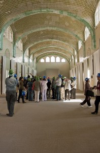 Durante el 48H Open House Barcelona, arquitectos, planifcadores y usuarios han compartdo su experiencia, han intercambiado opiniones con los visitantes. (Hospital de Sant Pau). Foto: Sandra Rojo.