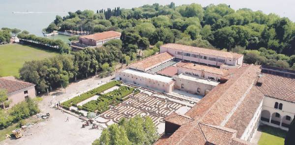 La Fundación Cini, en la isla de San Giorgio, es uno de los faros culturales de Venecia. Clarín.com