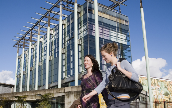 NAi, Museo de Arquitectura  NAi, Museo de ArquitecturaMuseumpark 25, Rotterdam  Arquitecto: Jo Coenen, 1993 - Foto: www.holland.com