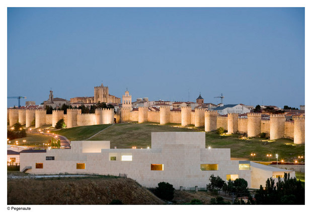 620px_AuditoriodeAvila Auditorio de Ávila: ©Pegenaute - FAS