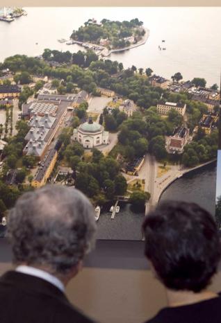 El arquitecto quiso que la exposición del Revillagigedo documentara su labor internacional - lne.es