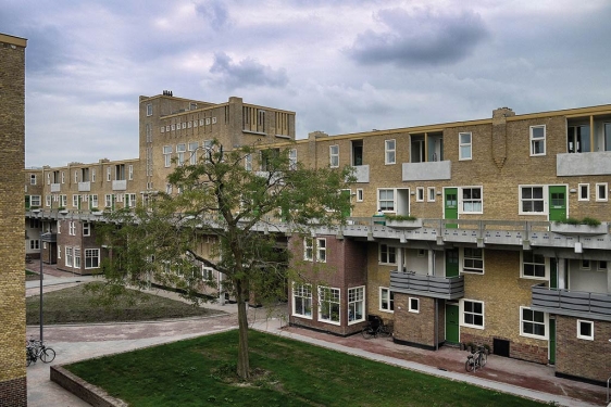 Complejo Justus van Effen. Michiel Brinkman. Róterdam, 1919-1922. | Autor: a+t research Group / Diez historias sobre vivienda colectiva | Vivienda | elmundo.es